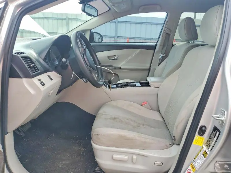 2013 TOYOTA VENZA LE  