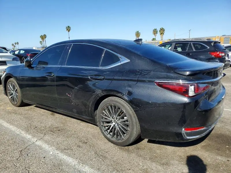 2025 LEXUS ES 300H BASE  