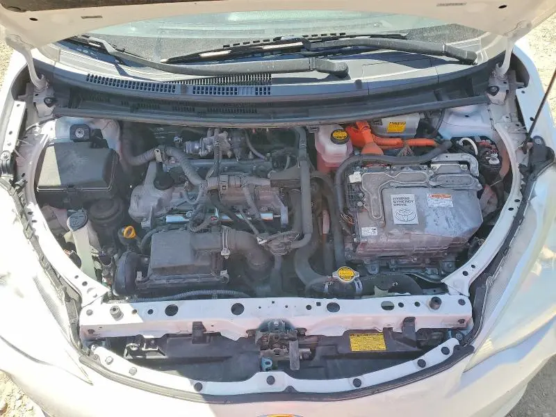 2013 TOYOTA PRIUS C FOUR  