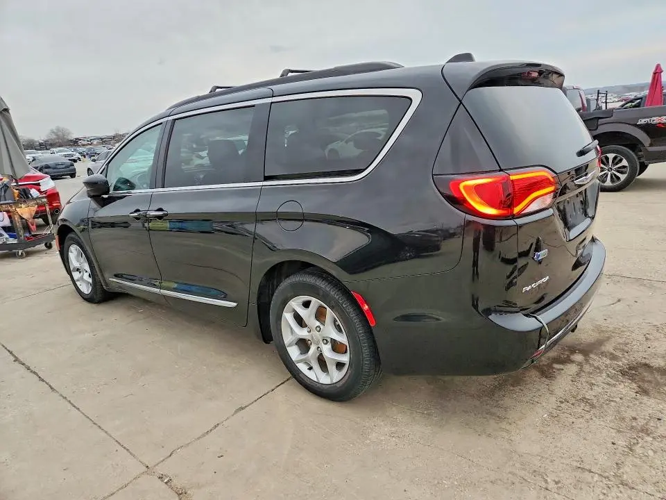 2017 CHRYSLER PACIFICA TOURING L  