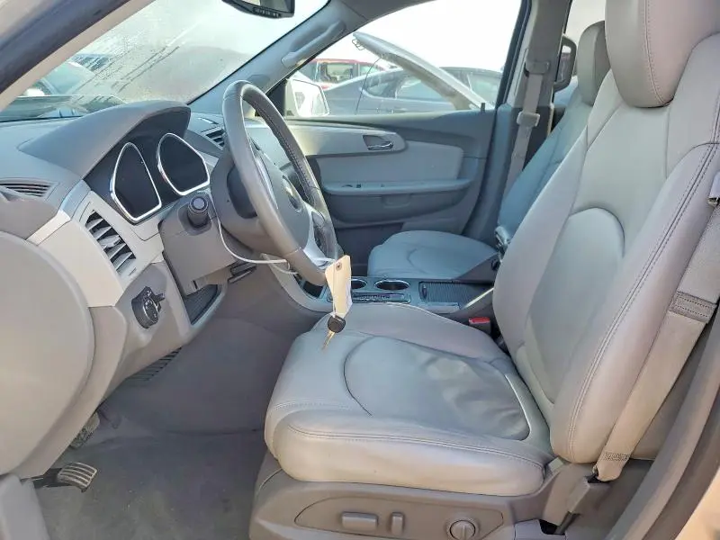 2012 CHEVROLET TRAVERSE LT  