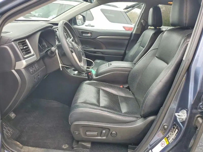 2019 TOYOTA HIGHLANDER LIMITED  
