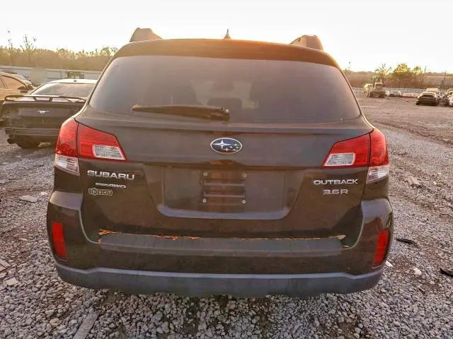 2013 SUBARU OUTBACK 3.6R LIMITED  