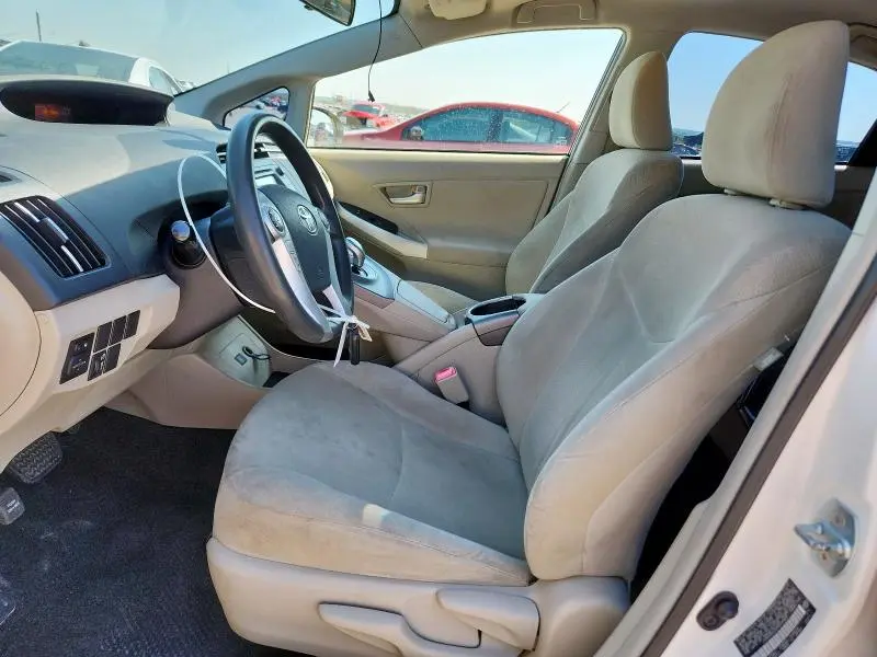 2013 TOYOTA PRIUS   