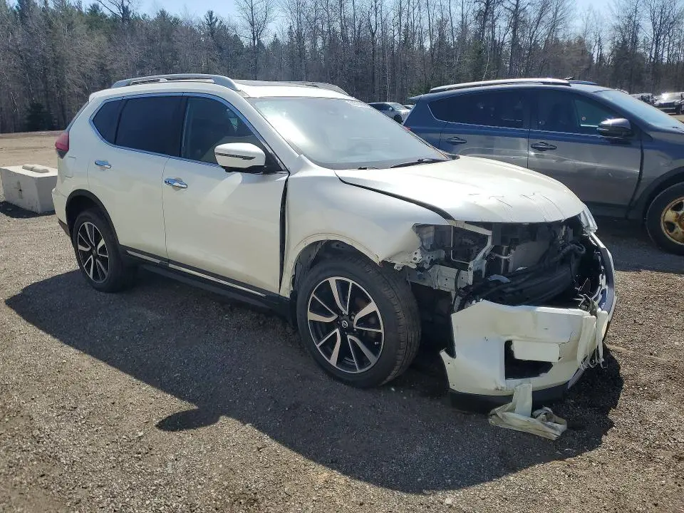 2017 NISSAN ROGUE SV  