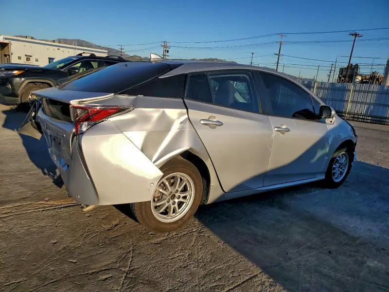2017 TOYOTA PRIUS   