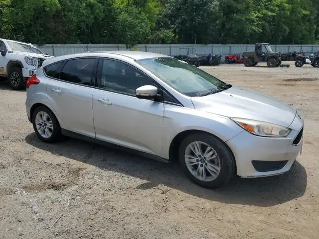 2017 FORD FOCUS SE  