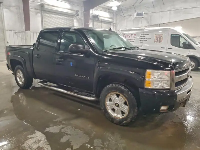 2011 CHEVROLET SILVERADO K1500 LT  