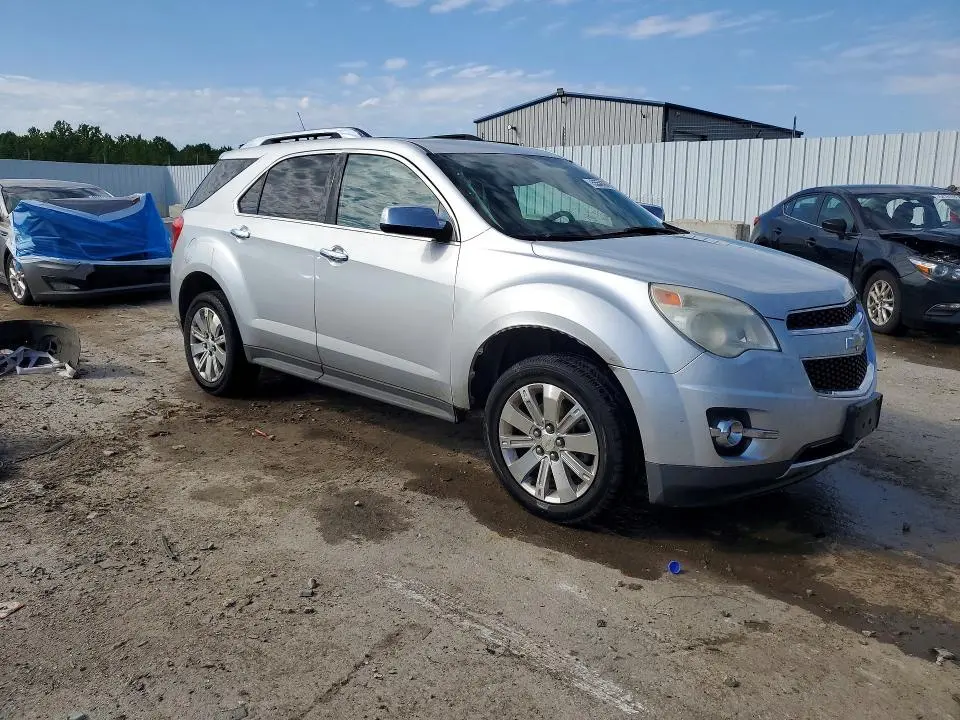 2010 CHEVROLET EQUINOX LT  