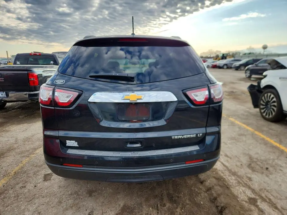 2014 CHEVROLET TRAVERSE LT  