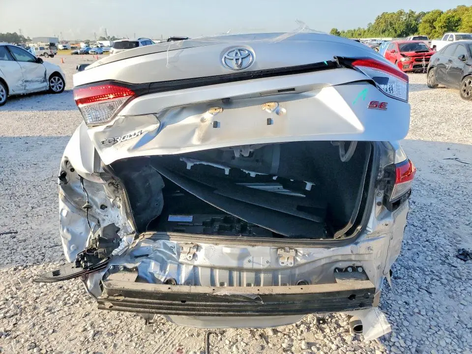 2020 TOYOTA COROLLA SE  