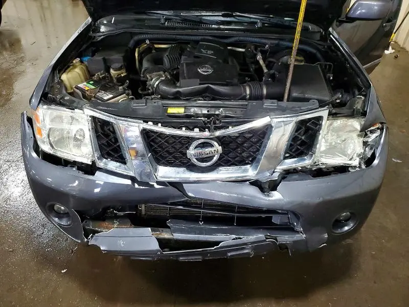 2011 NISSAN PATHFINDER S  