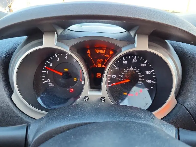 2014 NISSAN JUKE S  