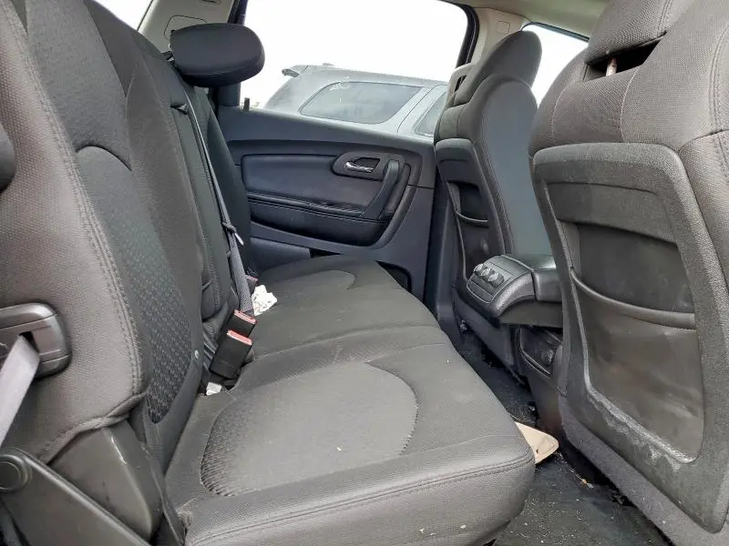 2012 CHEVROLET TRAVERSE LT  