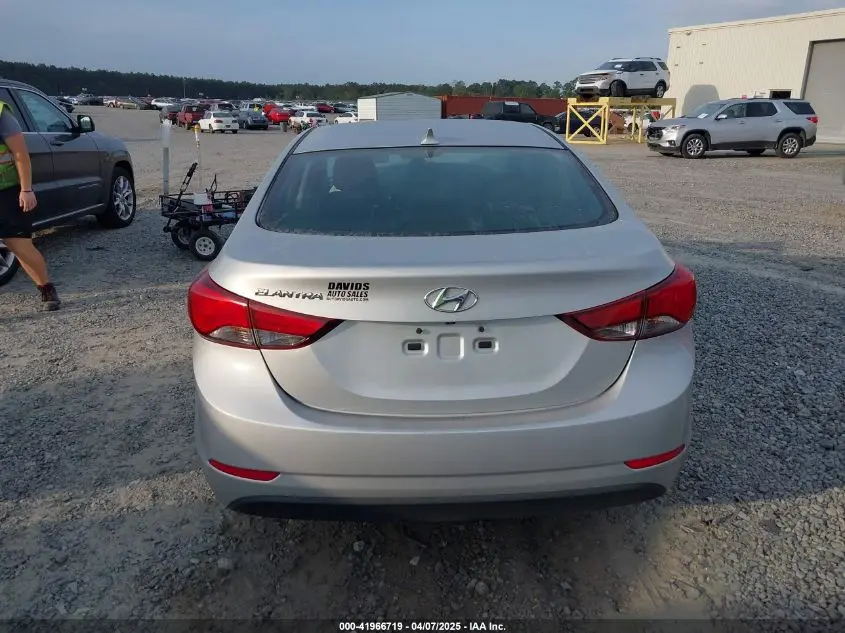 2015 HYUNDAI ELANTRA SE