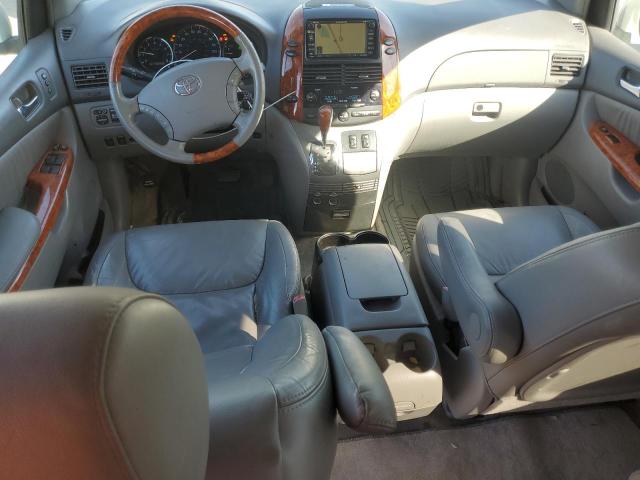 2010 TOYOTA SIENNA XLE