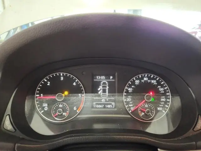 2013 VOLKSWAGEN PASSAT SE  