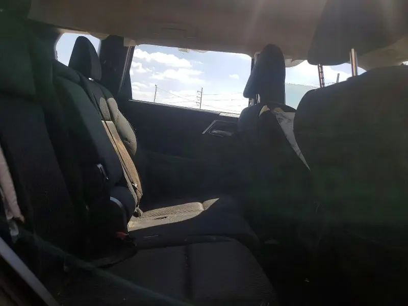 2024 MITSUBISHI OUTLANDER ES  