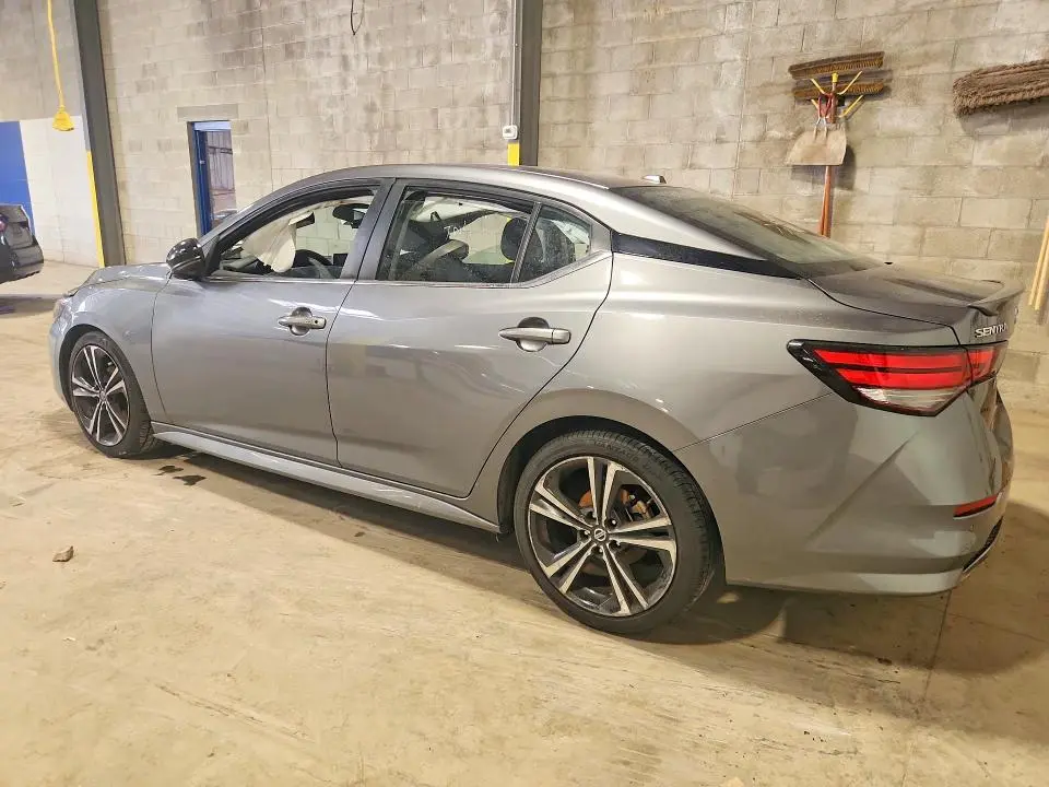2022 NISSAN SENTRA SR  