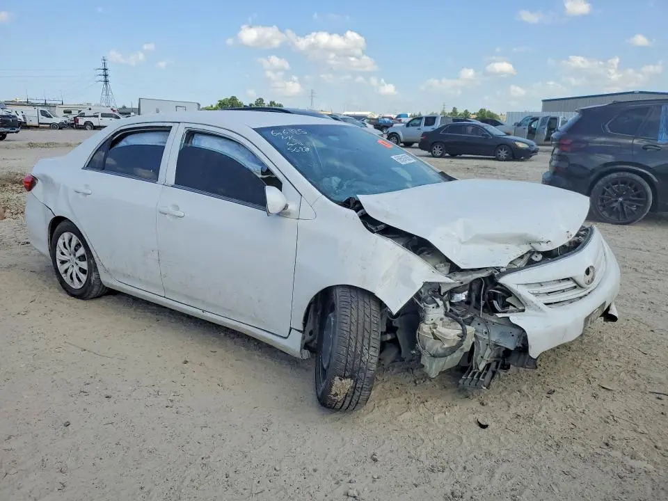 2013 TOYOTA COROLLA LE  