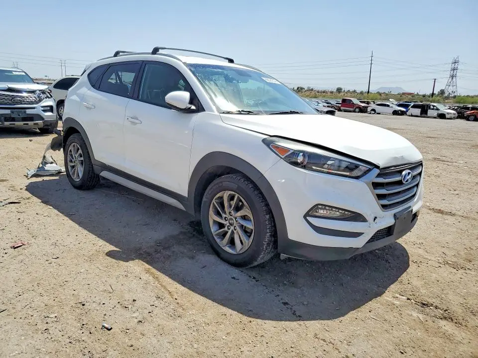 2017 HYUNDAI TUCSON SE PLUS  