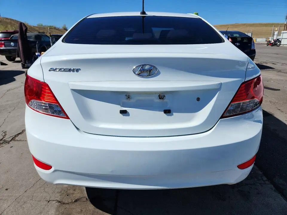 2012 HYUNDAI ACCENT GLS  