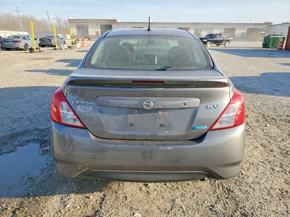 2016 NISSAN VERSA 1.6 SV  