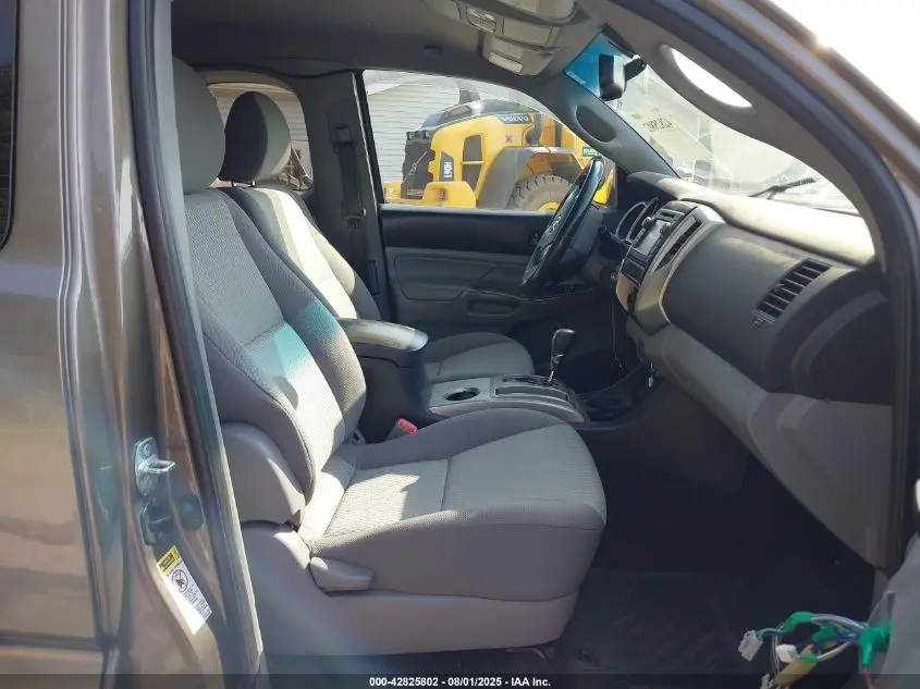 2013 TOYOTA TACOMA BASE V6