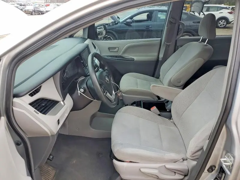 2019 TOYOTA SIENNA L 7-PASSENGER  