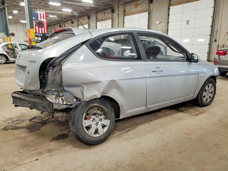 2010 HYUNDAI ACCENT GS  
