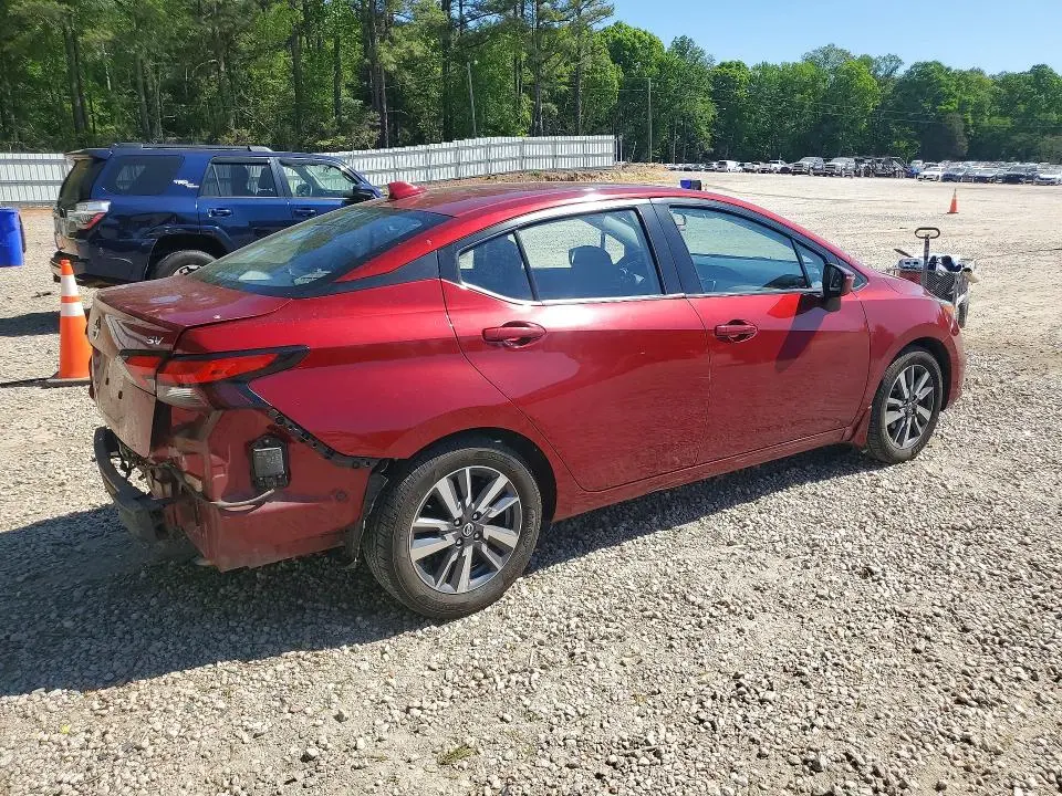 2020 NISSAN VERSA SV  