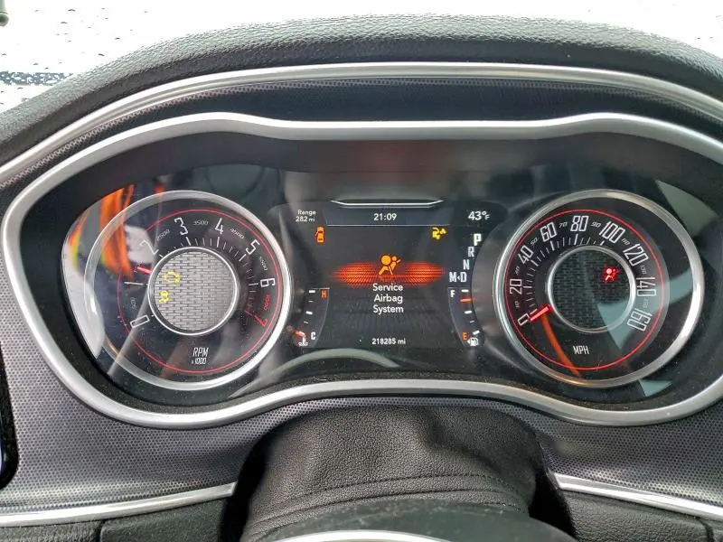 2015 DODGE CHALLENGER SXT PLUS  