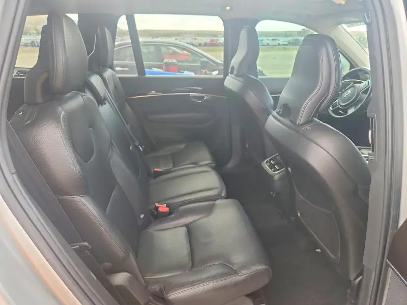 2019 VOLVO XC90 T6 MOMENTUM  