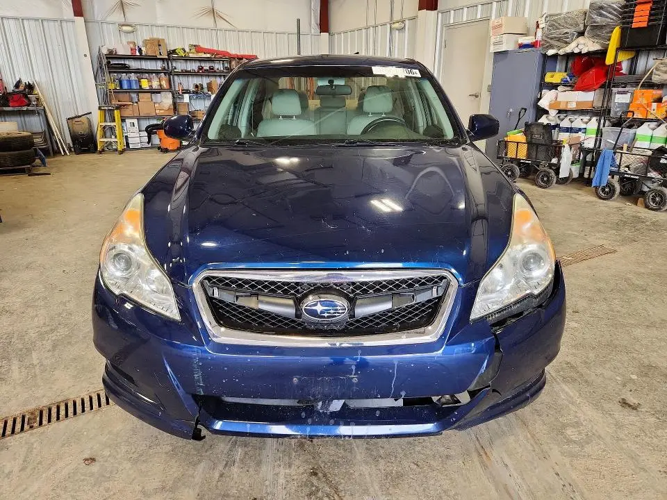 2010 SUBARU LEGACY 2.5I PREMIUM  