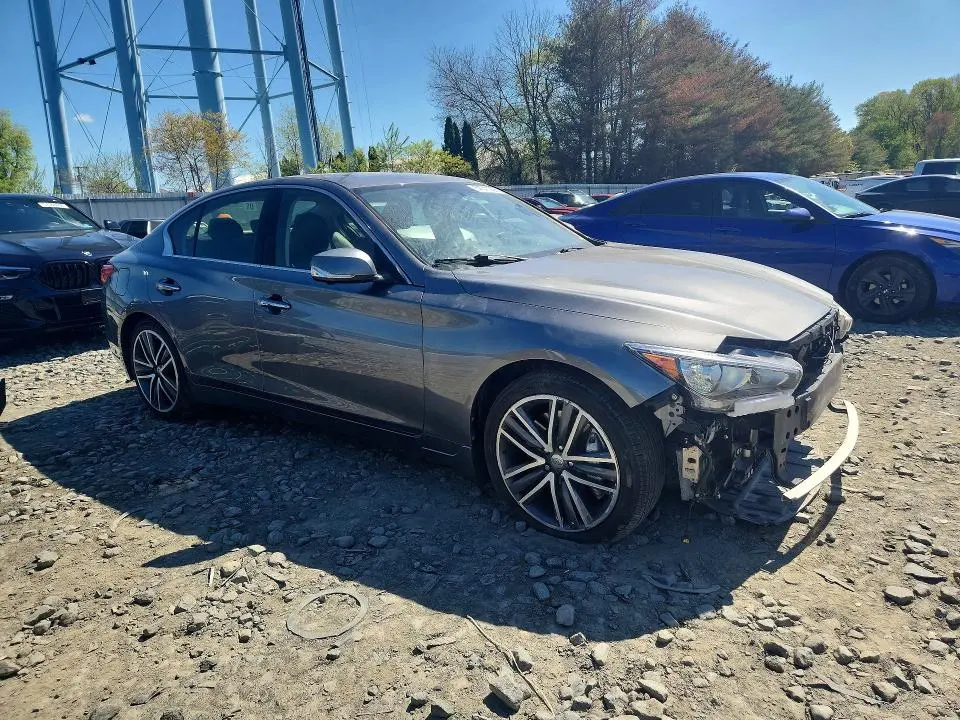 2015 INFINITI Q50 SPORT  