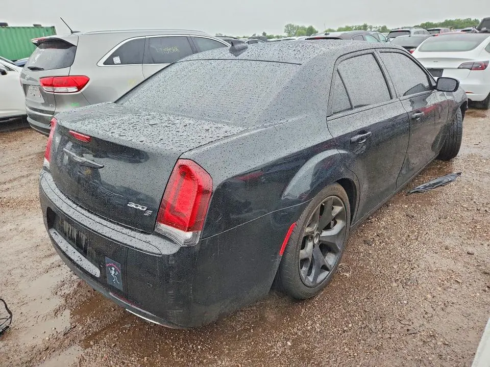 2019 CHRYSLER 300 S  