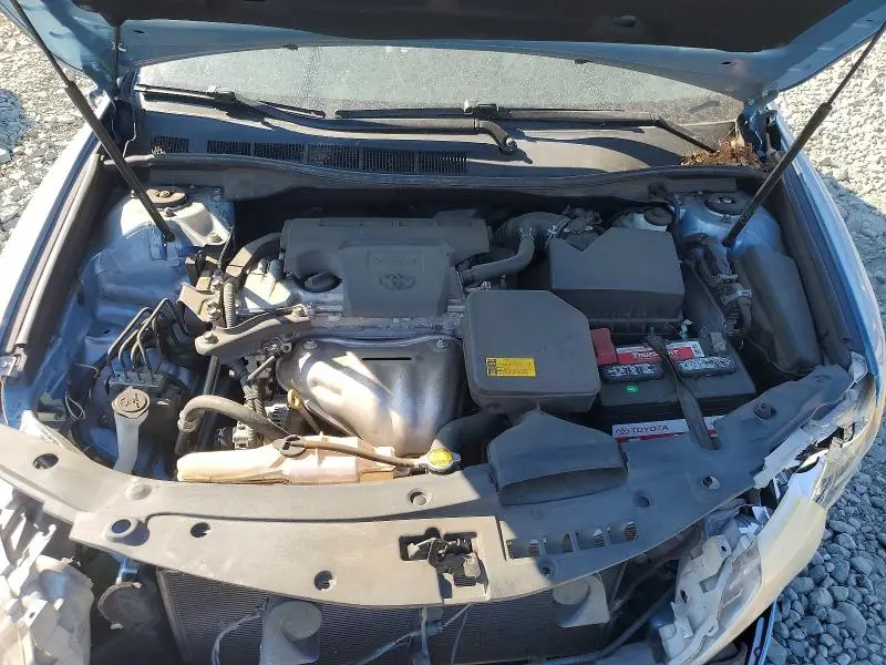 2013 TOYOTA CAMRY XLE  