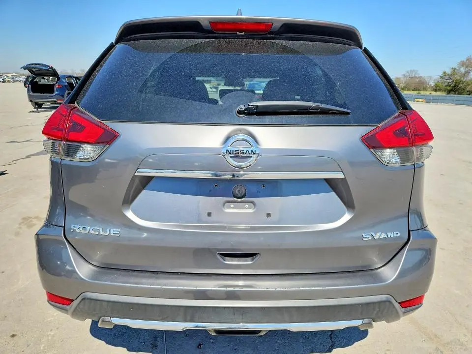 2018 NISSAN ROGUE SV  