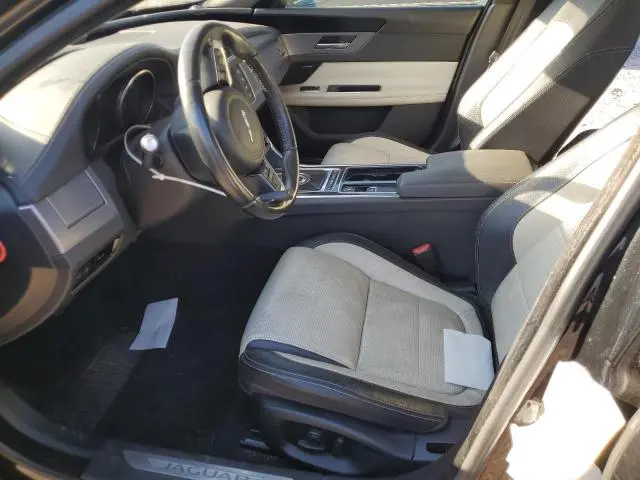 2016 JAGUAR XF R - SPORT  