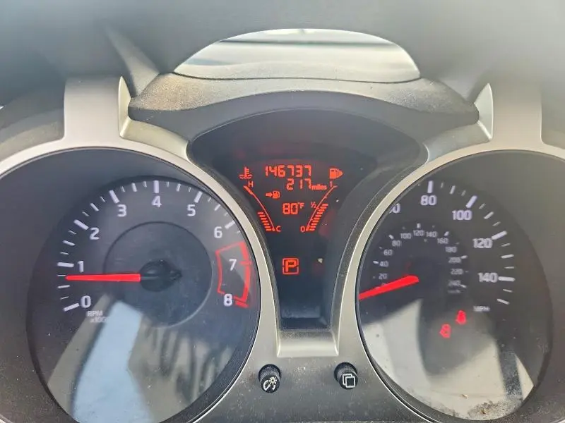 2014 NISSAN JUKE S  