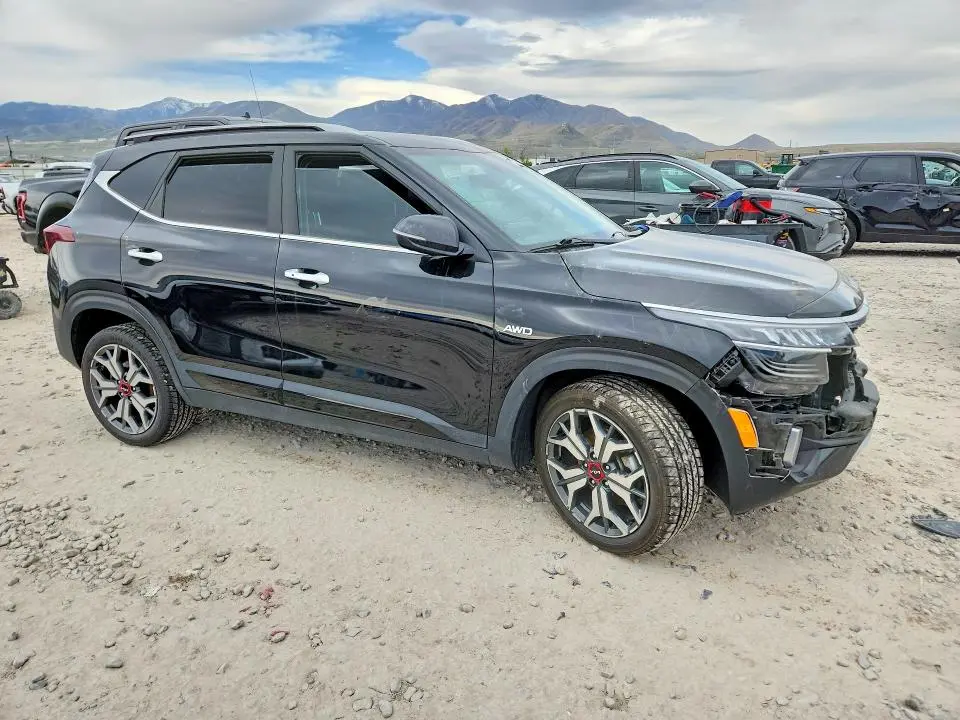 2023 KIA SELTOS SX  