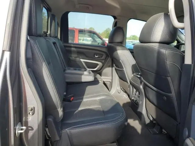 2019 NISSAN TITAN SV  