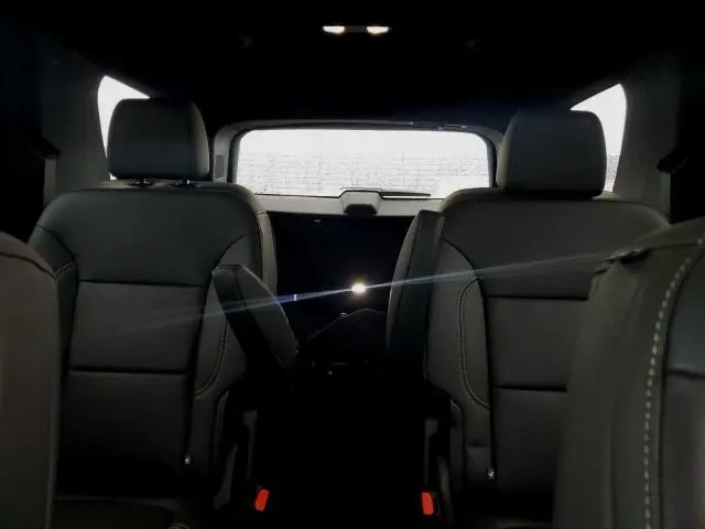 2023 CHEVROLET TRAVERSE LT  