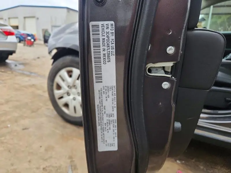 2020 DODGE JOURNEY SE  