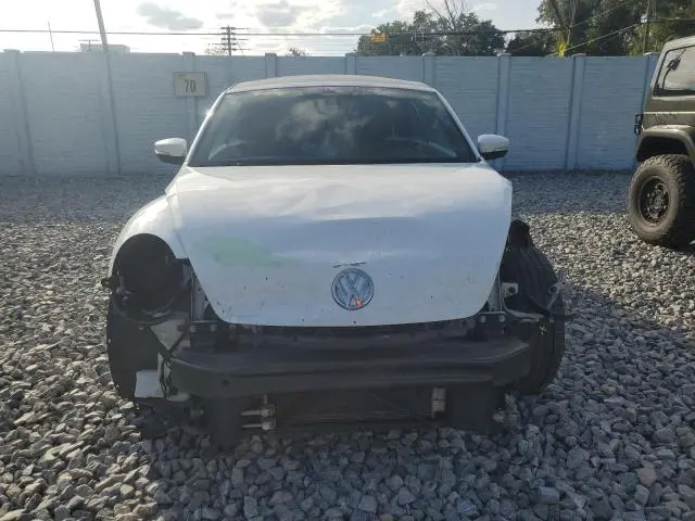 2016 VOLKSWAGEN BEETLE S/SE  