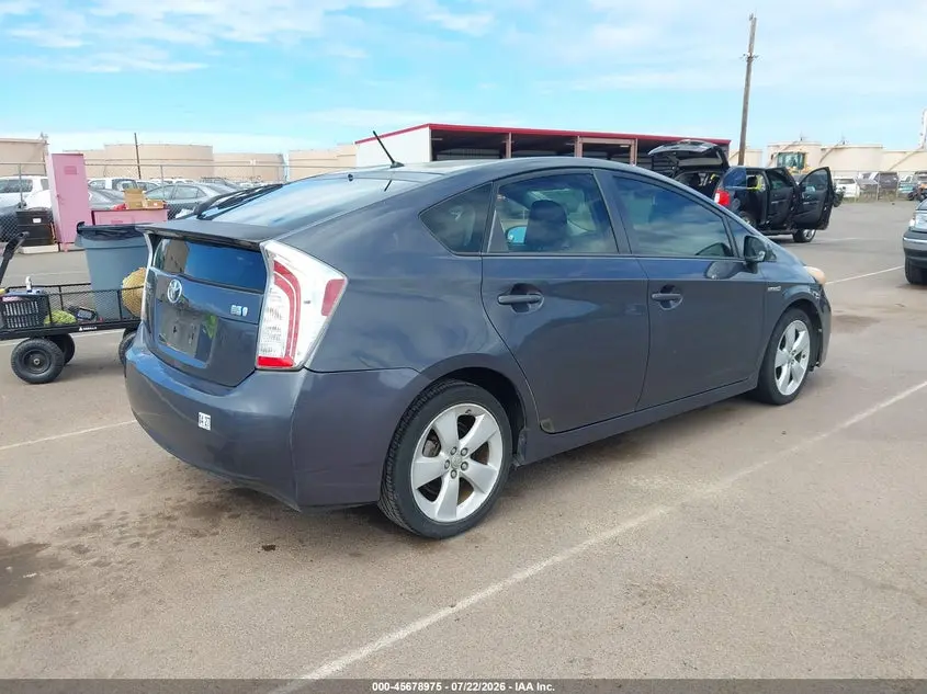 2013 TOYOTA PRIUS FIVE/FOUR/THREE/THREE SE/TWO