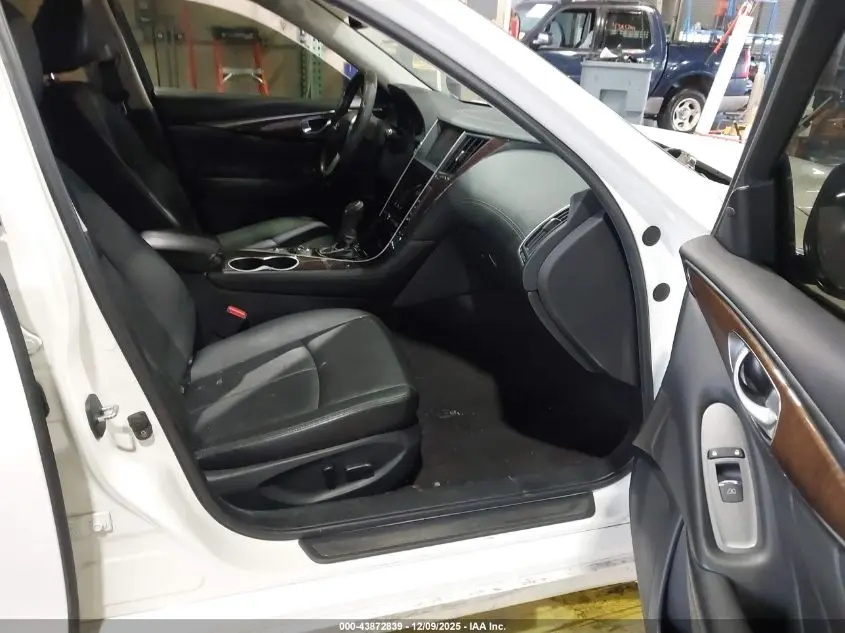 2018 INFINITI Q50 2.0T LUXE