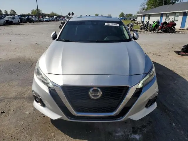 2019 NISSAN ALTIMA SV  