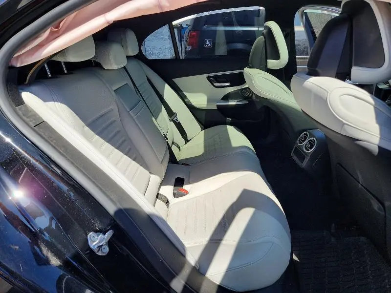 2022 MERCEDES-BENZ C 300  