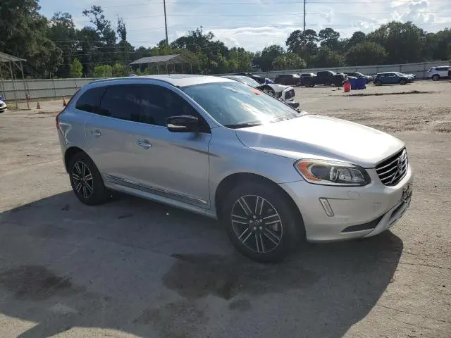 2017 VOLVO XC60 T5 DYNAMIC  